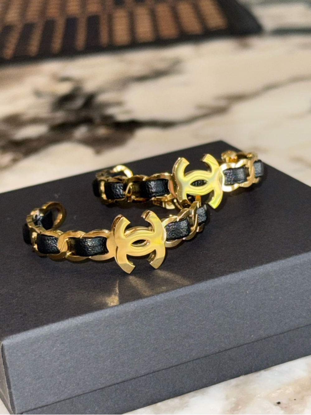 Last Pair‼️FASHION Leather Link Gold-tone Intertwined C Hoop Earrings - NWT - Picture 3 of 3